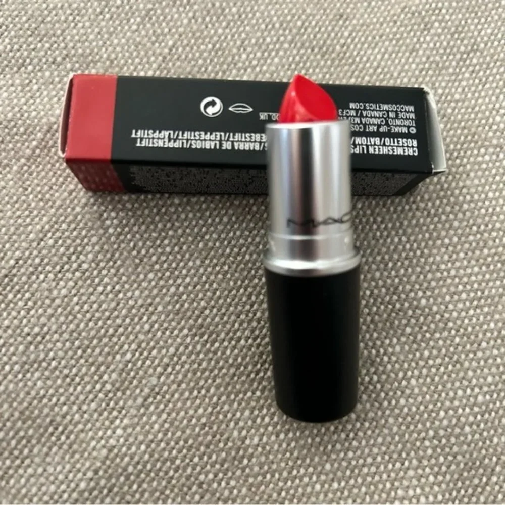 MAC CREMESHEEN LIPSTICK- Sweet Sakura- NIB